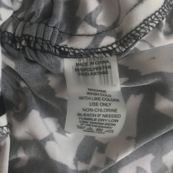 Vince Camuto Sleeveless Confetti Print Blouse Top - Picture 4 of 5